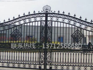 摆折门